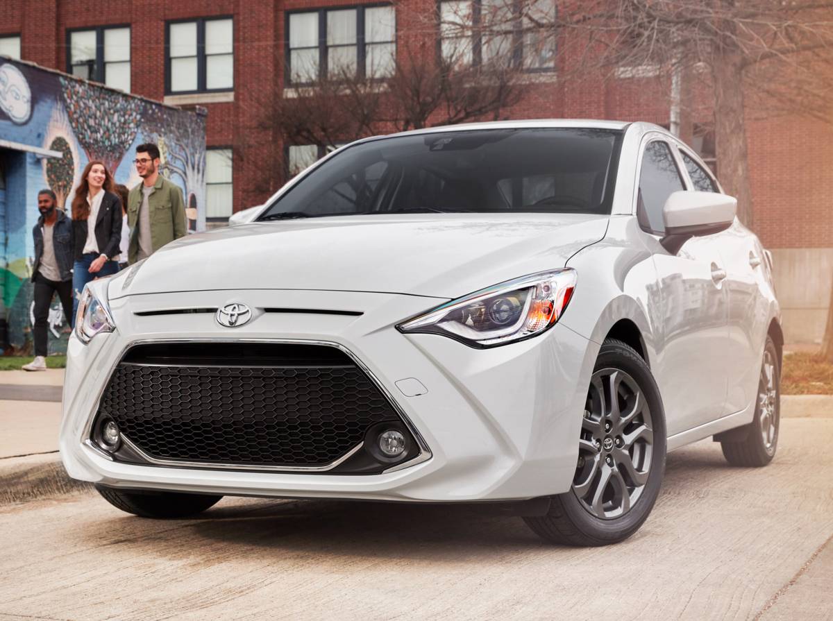 2019-Toyota-Yaris-Sedan.jpg