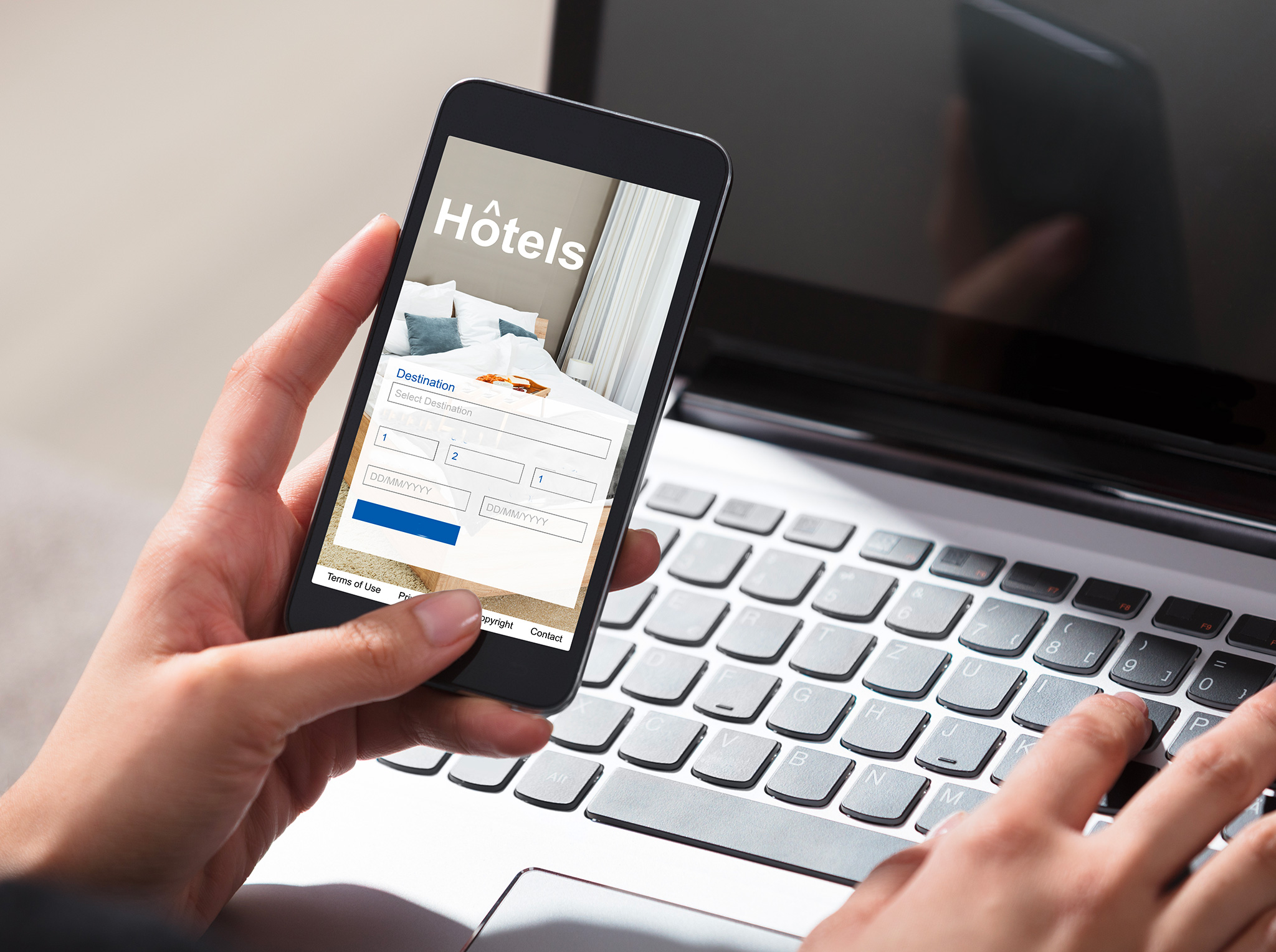 meta search khách sạn là gì