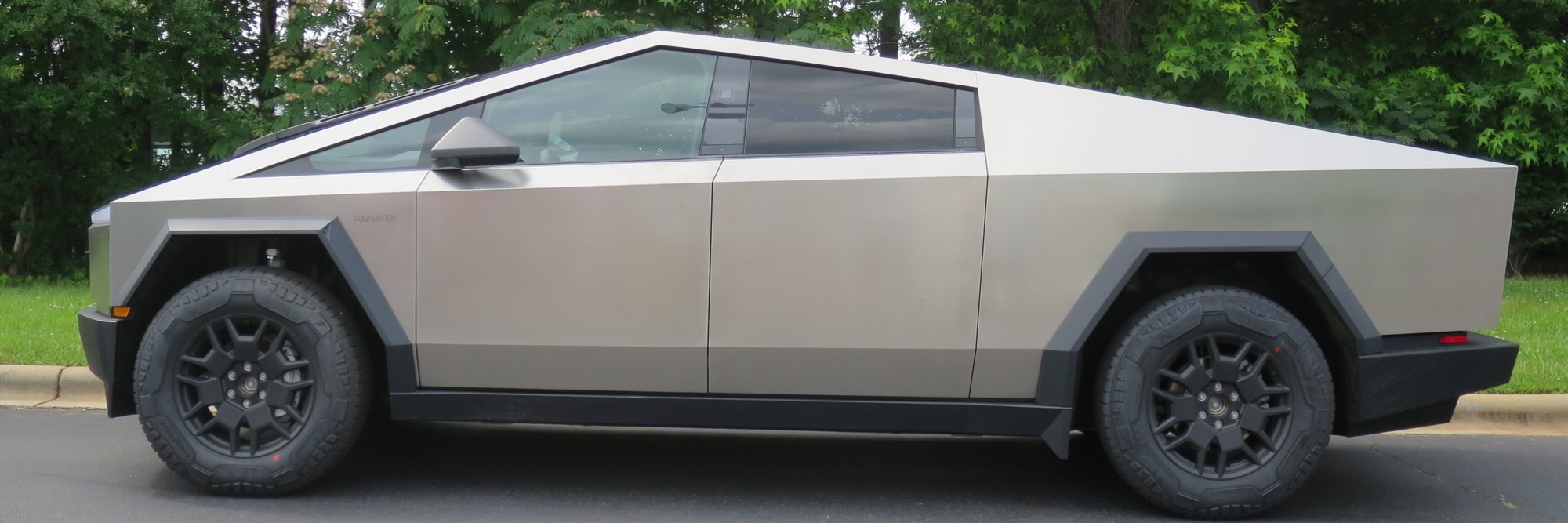 cybertruck-2.jpg