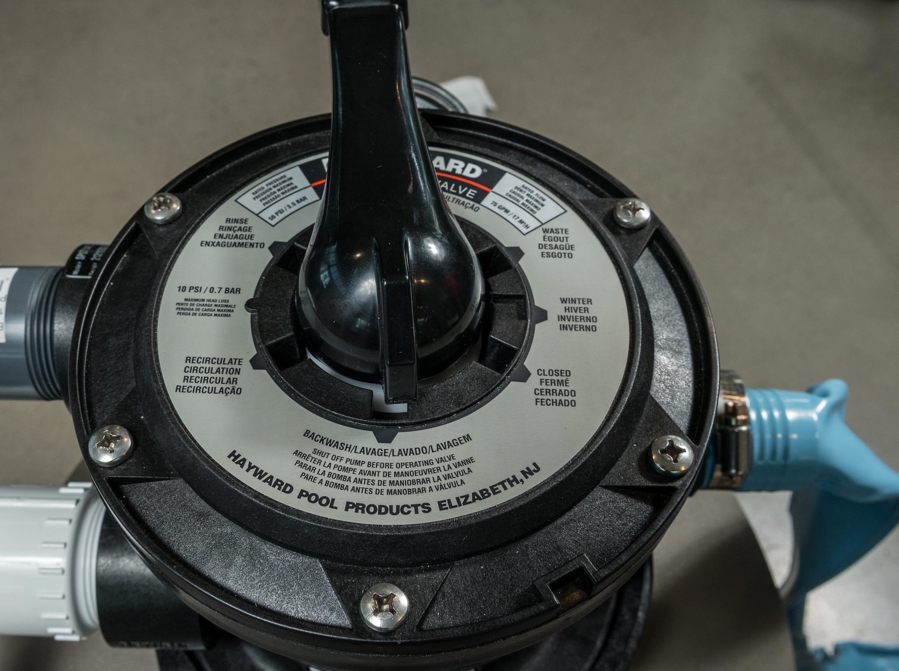 Préparer sa piscine pour l'hiver en 5 étapes ProtégezVous.ca Préparer sa piscine pour l'hiver en 5 étapes ProtégezVous.ca