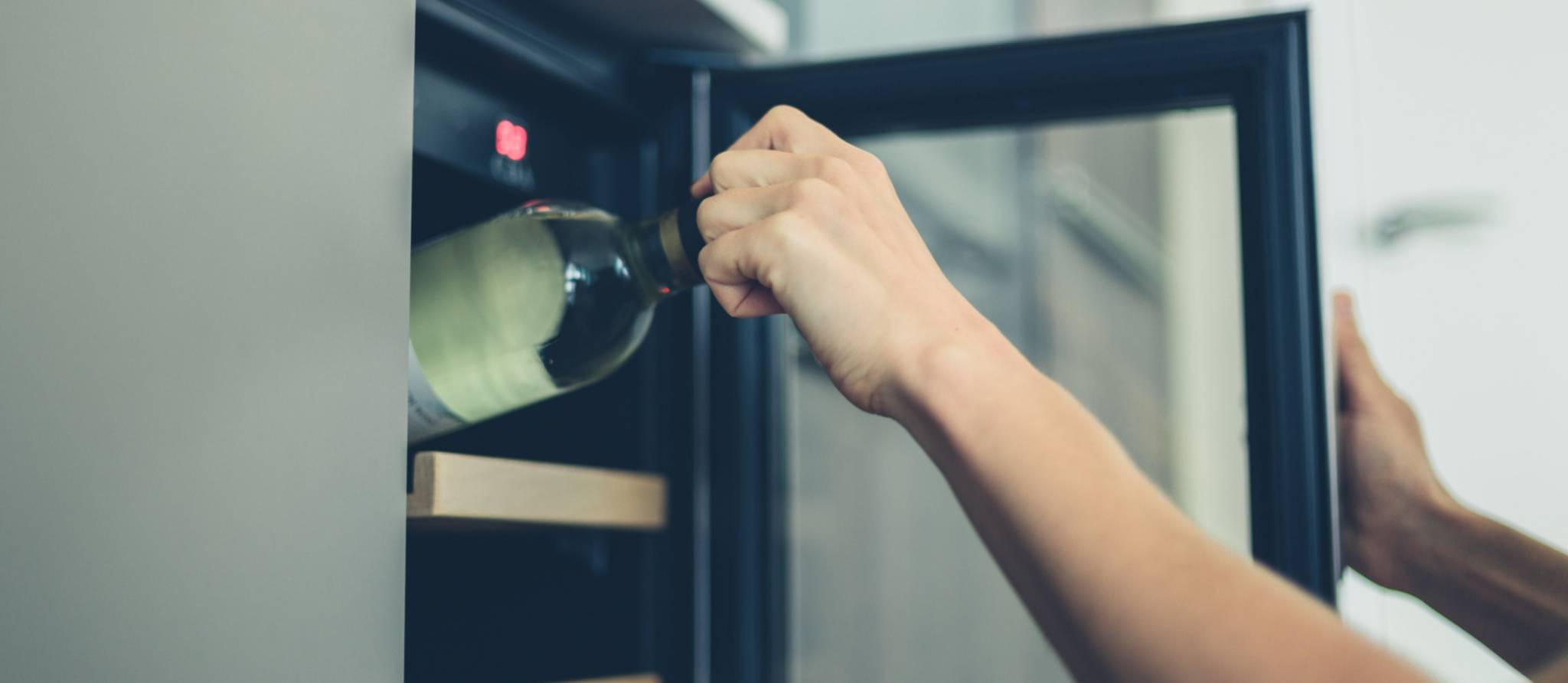 Comment nettoyer un cellier et un refroidisseur de vin