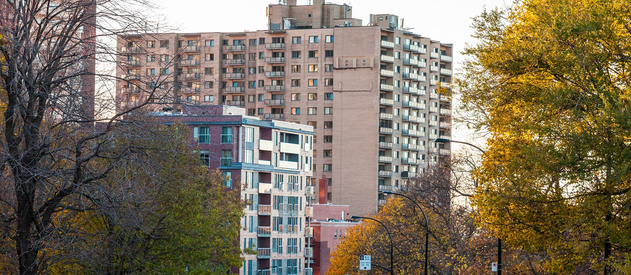 Montréal veut responsabiliser les propriétaires d’appartements locatifs