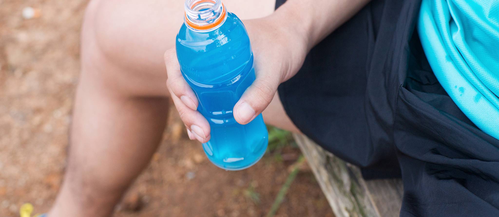Les boissons à électrolytes hydratent-elles plus que l’eau?