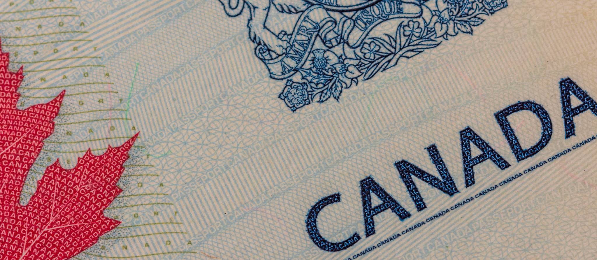 Passeports: soyez prévoyant si vous pensez sortir du Canada cet été