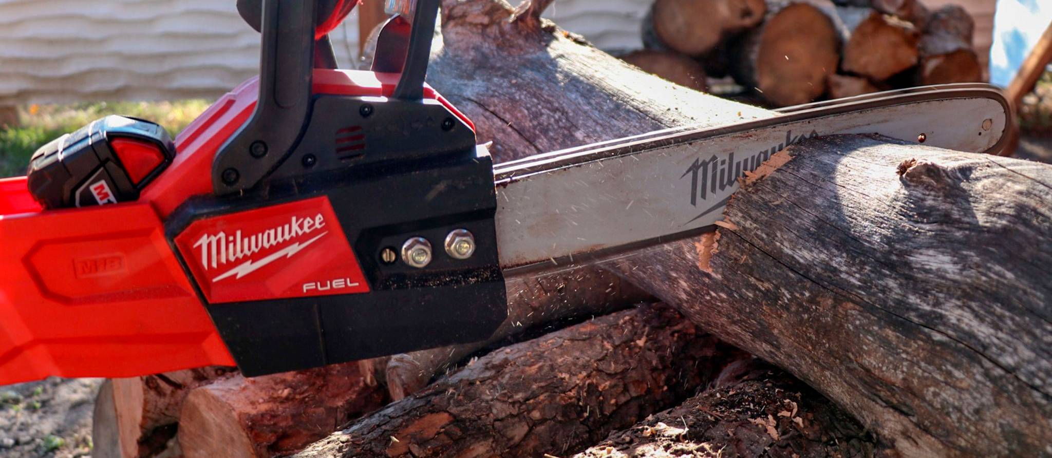 Scies à chaîne M18 FUEL de Milwaukee rappelées pour risque de blessure