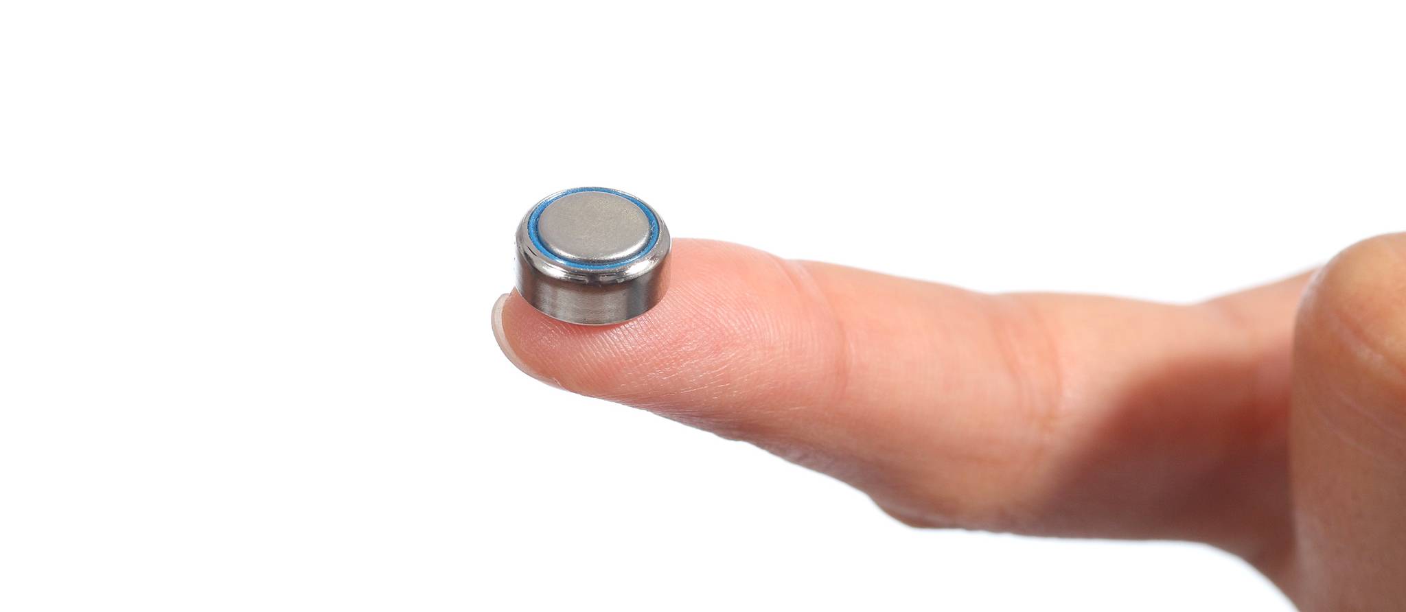 Pourquoi les piles miniatures sont dangereuses pour les enfants