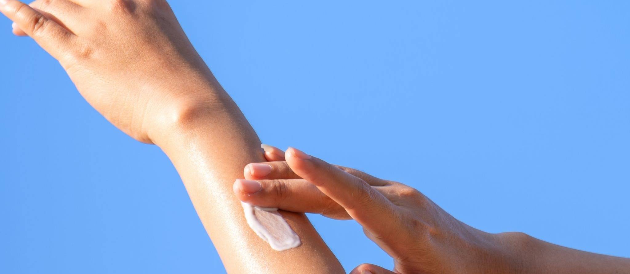 Des crèmes solaires inefficaces vendues sur AliExpress, Shein et Temu