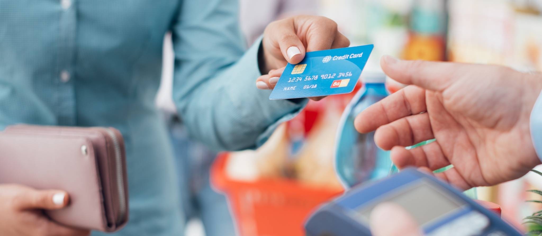 Épicerie : comment choisir la carte avec remises qui vous en donnera pour votre argent