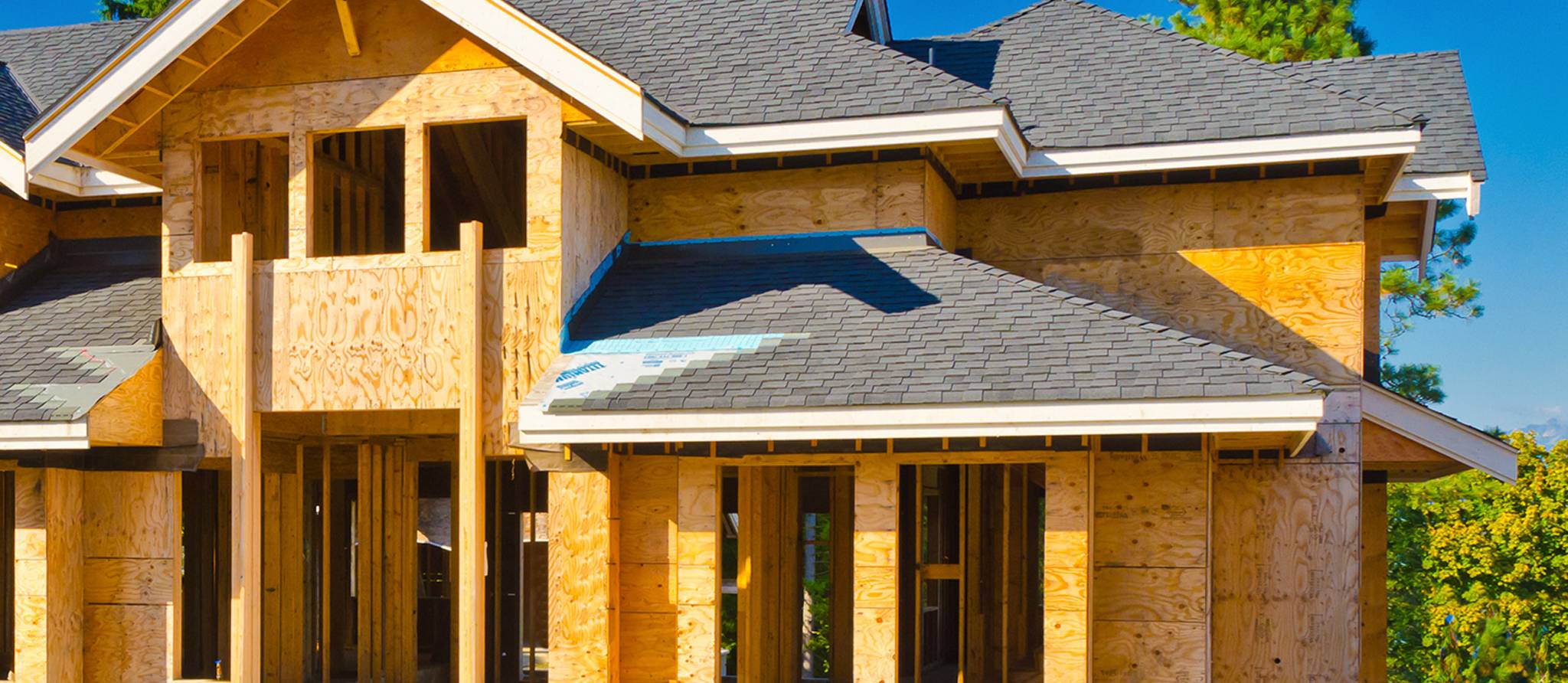 Maisons neuves : des entrepreneurs haussent indument les prix