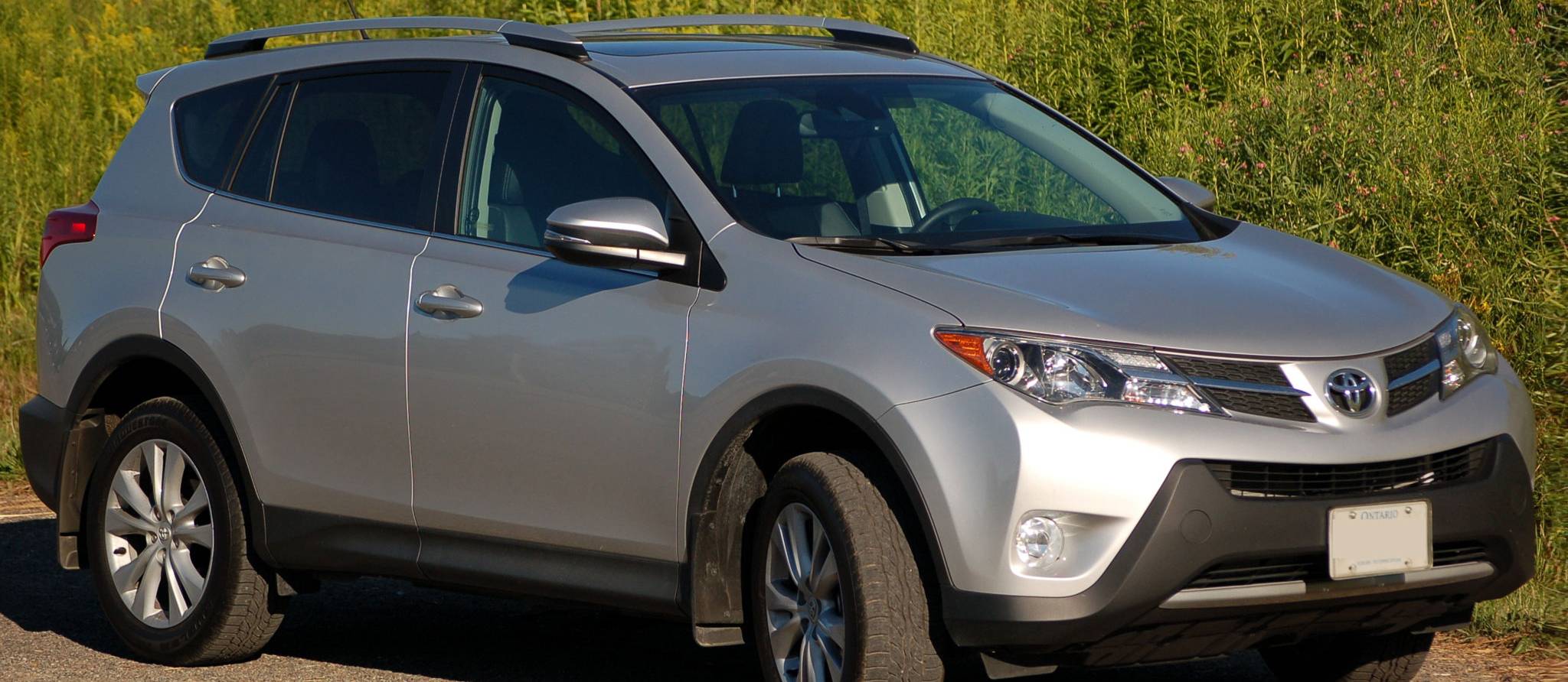 Risques d’incendie : le Toyota RAV4 2013-2018 sous enquête