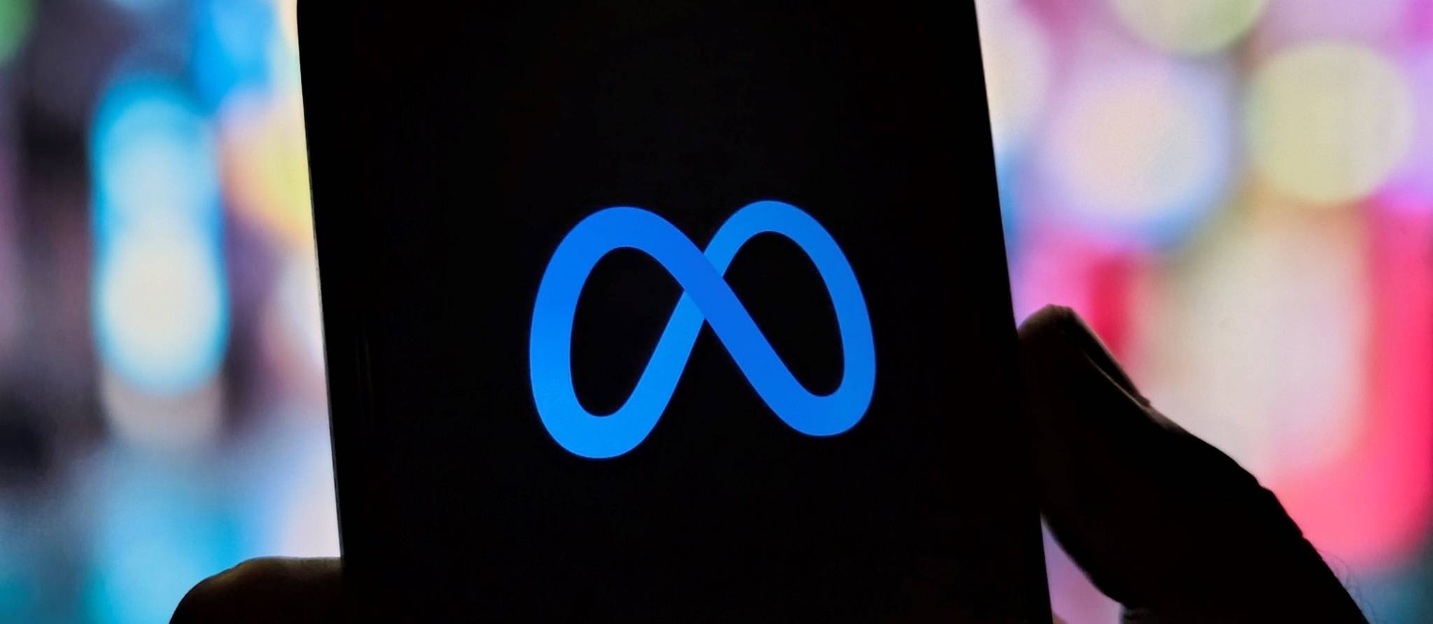 Pubs frauduleuses sur Facebook: Consumer Reports demande à la FTC d’agir