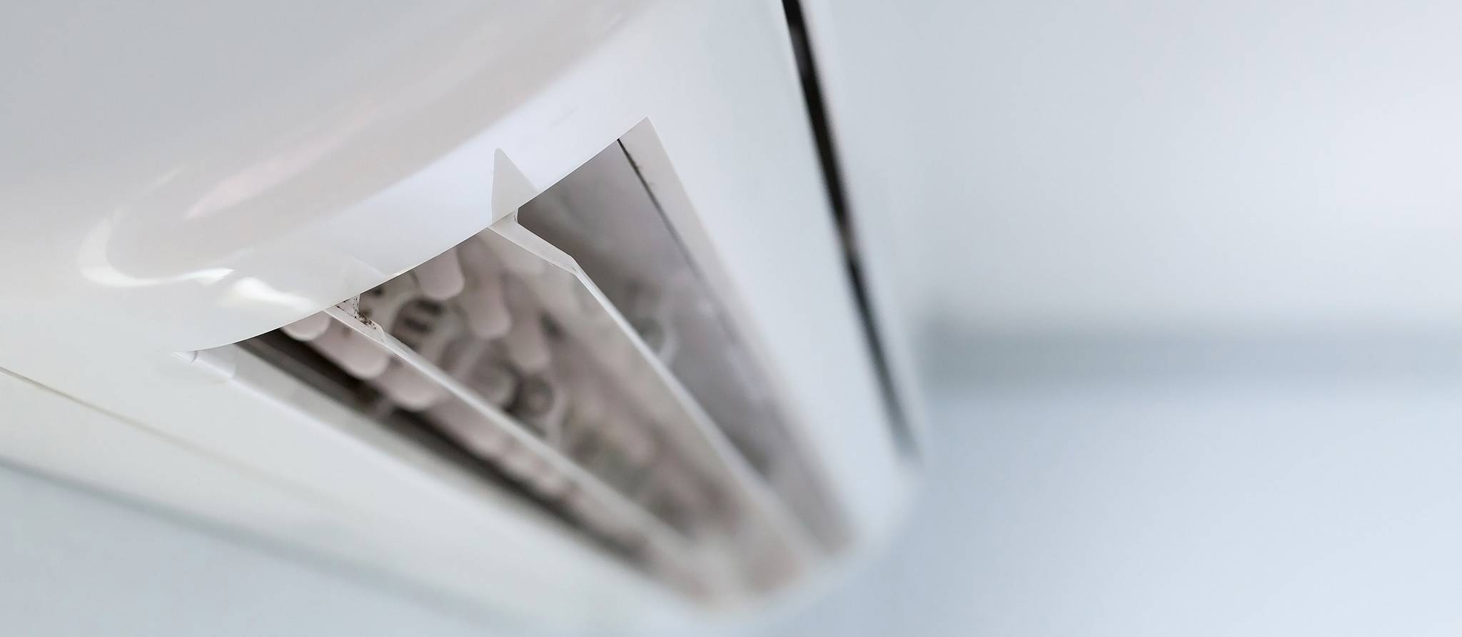 Un climatiseur qui donne chaud : l'installateur doit-il porter le masque ?