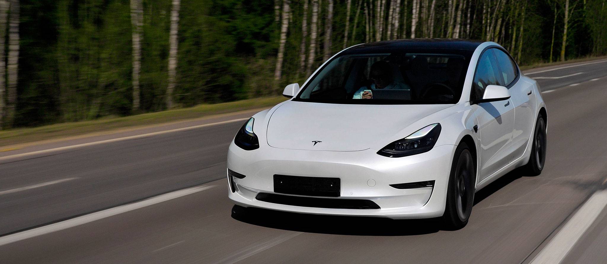 Tesla rappelle plus d’un demi-million de véhicules en Amérique du Nord
