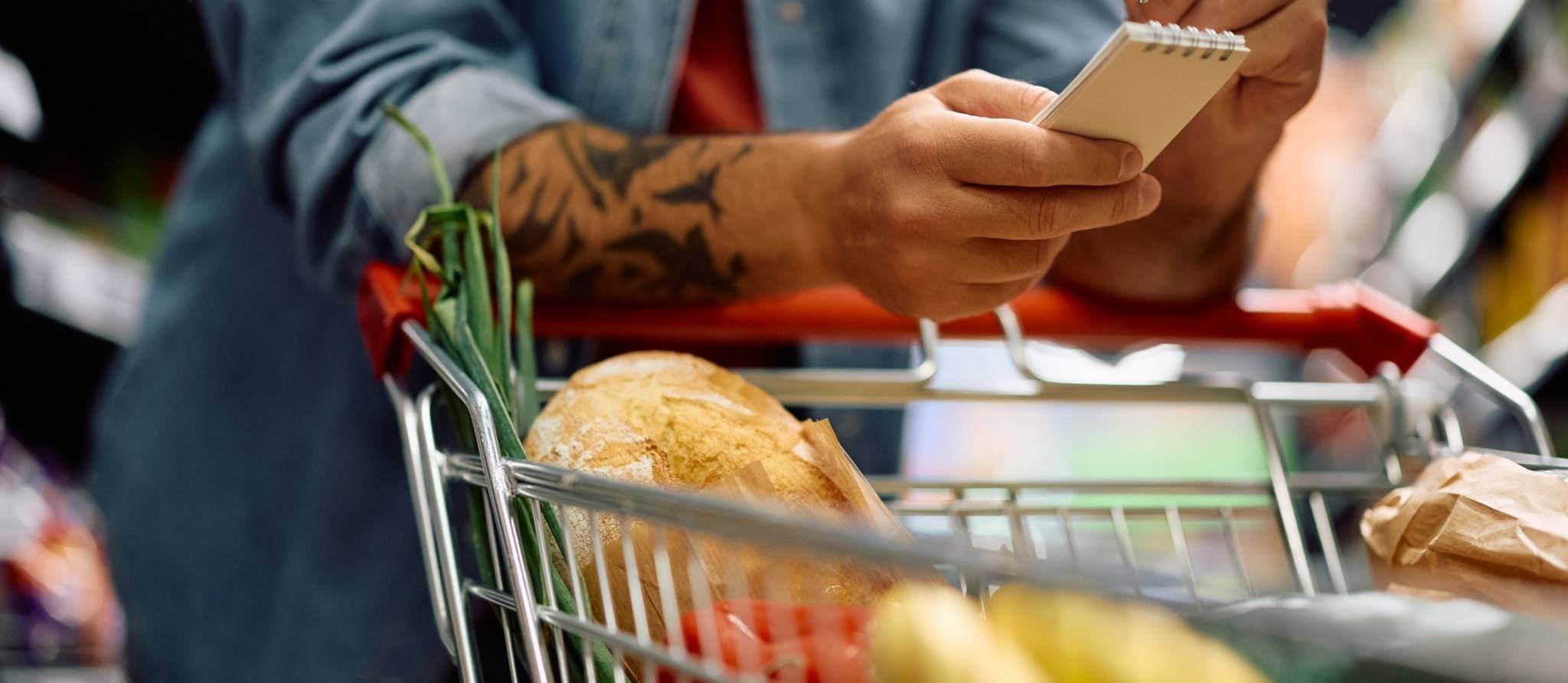 Près de 1000 $ de plus par famille pour l’épicerie en 2026