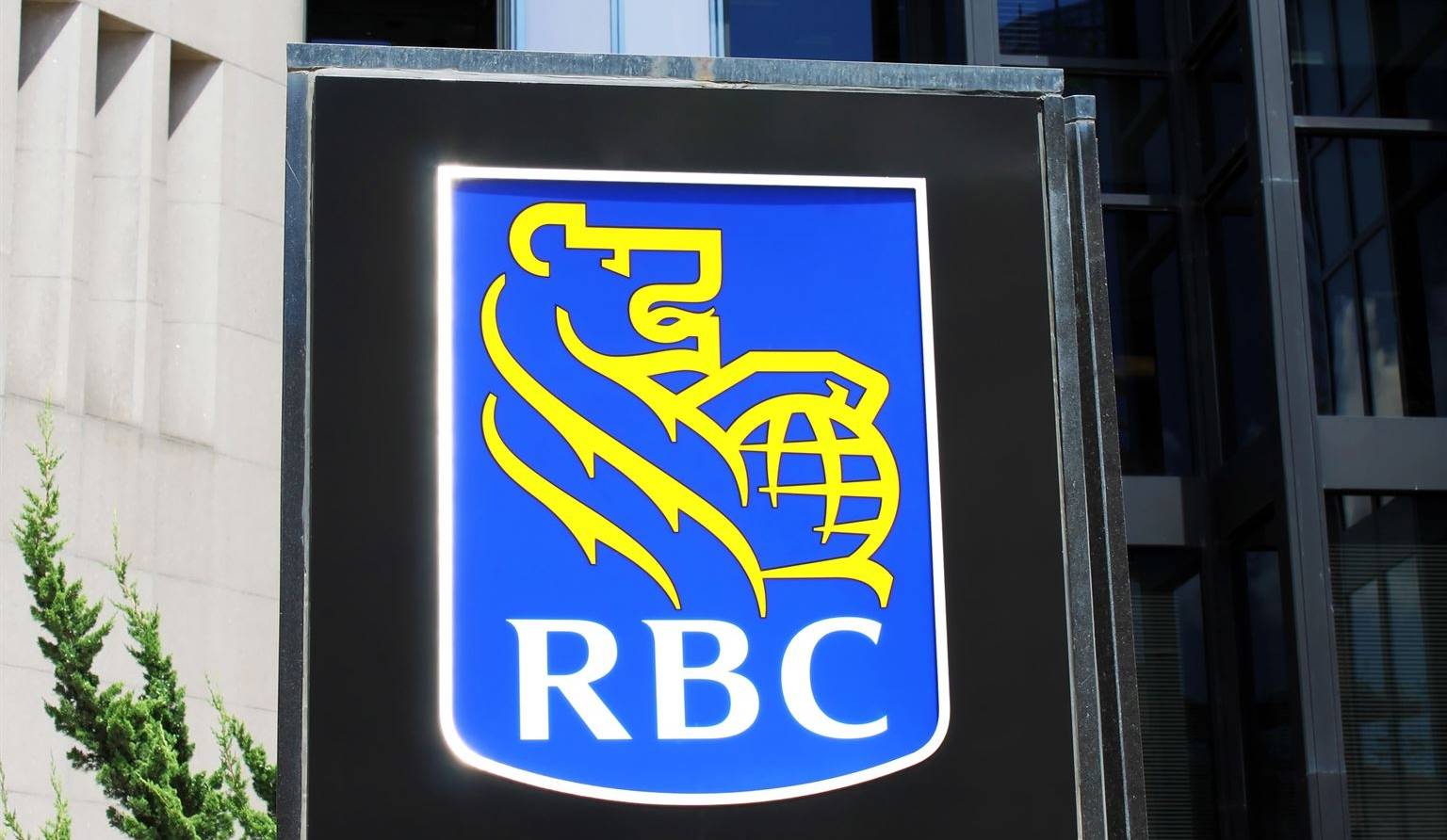 Les clients de la Banque Royale et de MBNA recevront des millions en indemnisations