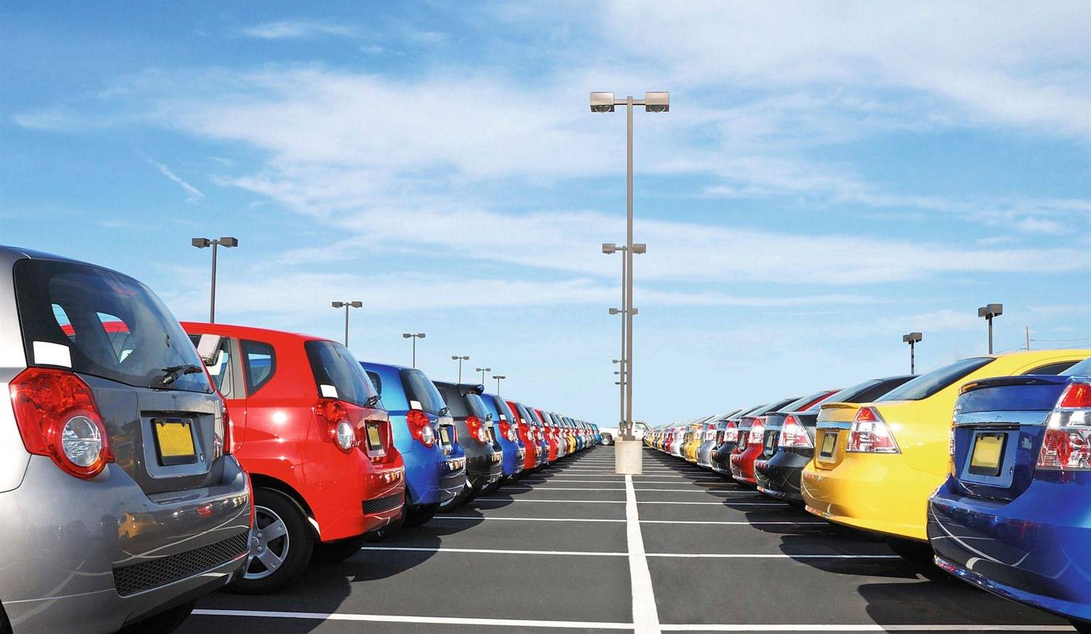 Trois publicités auto analysées