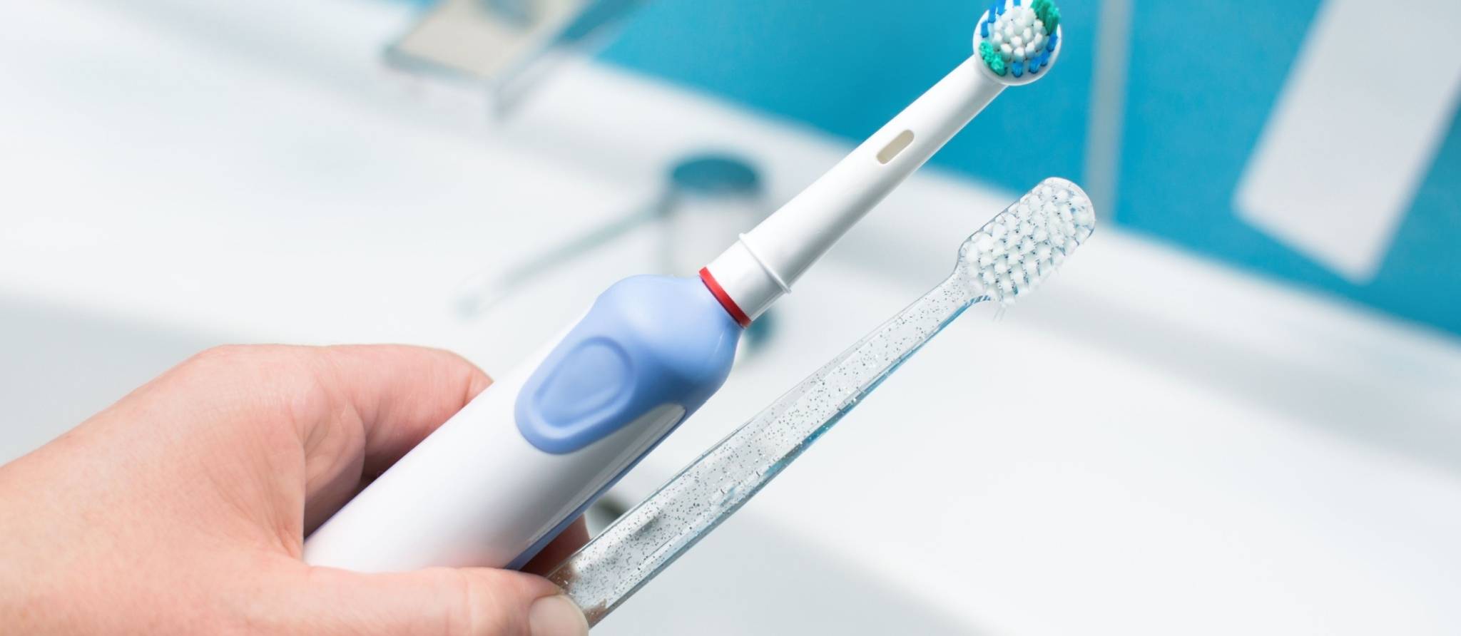 Brosse à dents manuelle ou électrique?