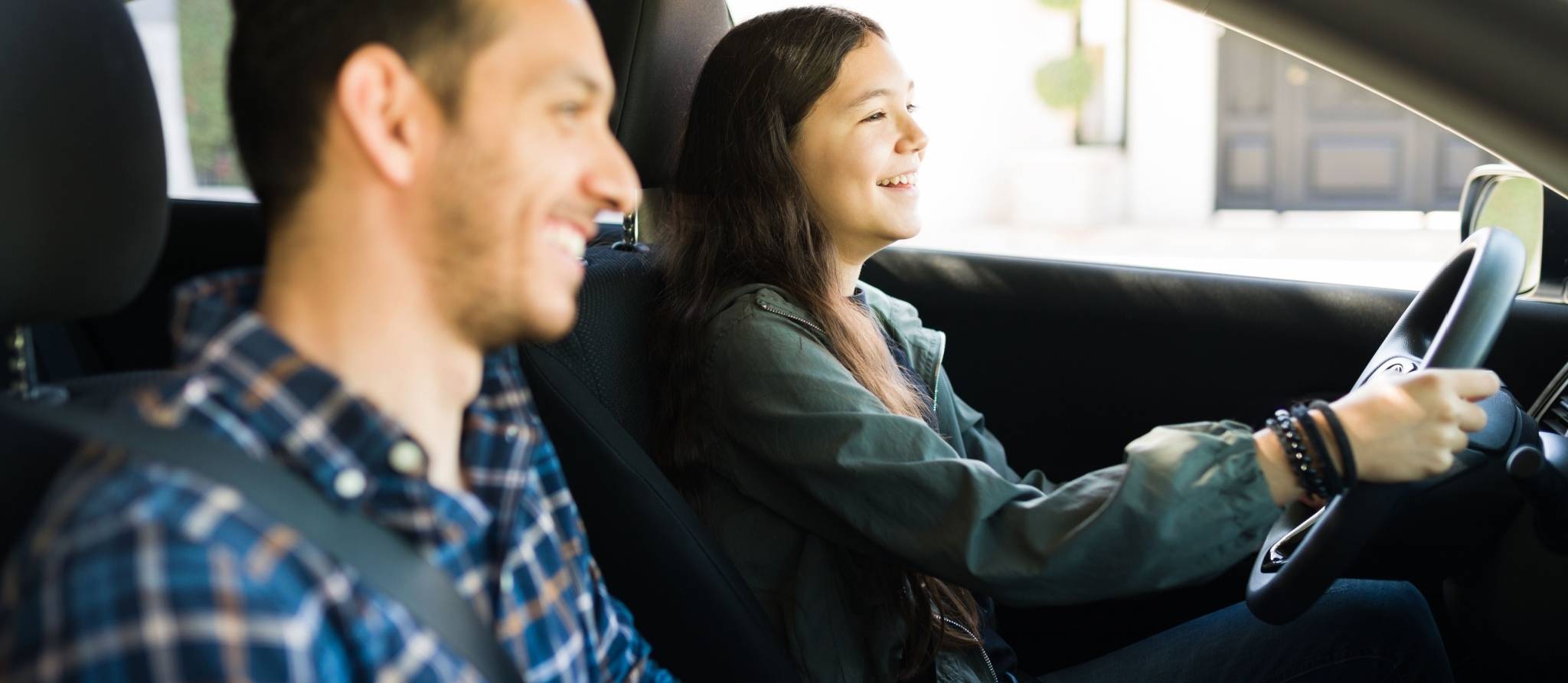 Devez-vous ajouter votre jeune à votre assurance auto ?