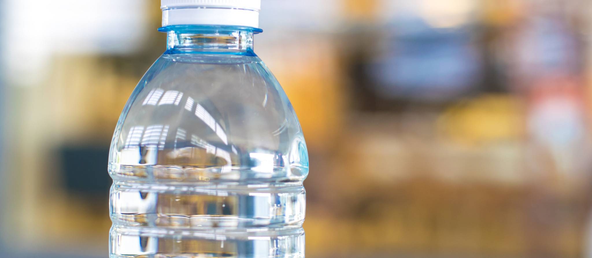 Eau en bouteille : un vrai bouillon de plastique