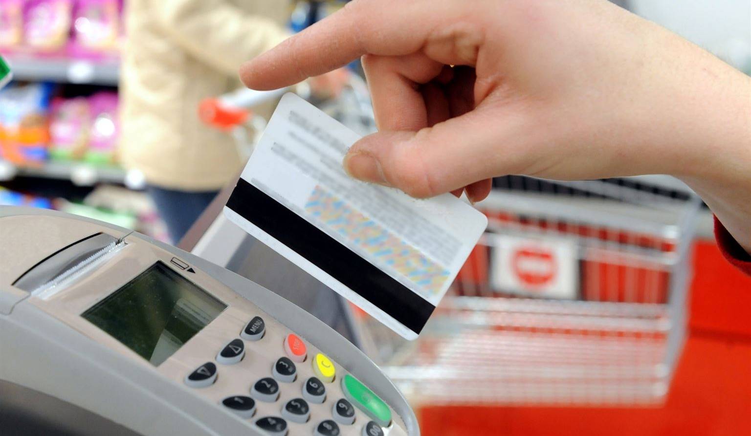 Cartes de crédit: les commerçants ne pourront pas imposer de frais
