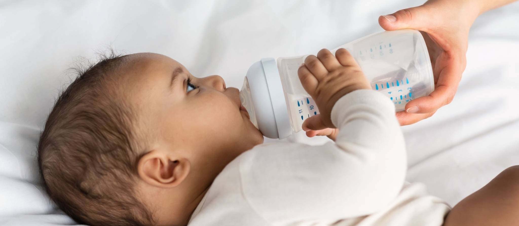 Il ne faut pas donner d’eau aux bébés de moins de six mois