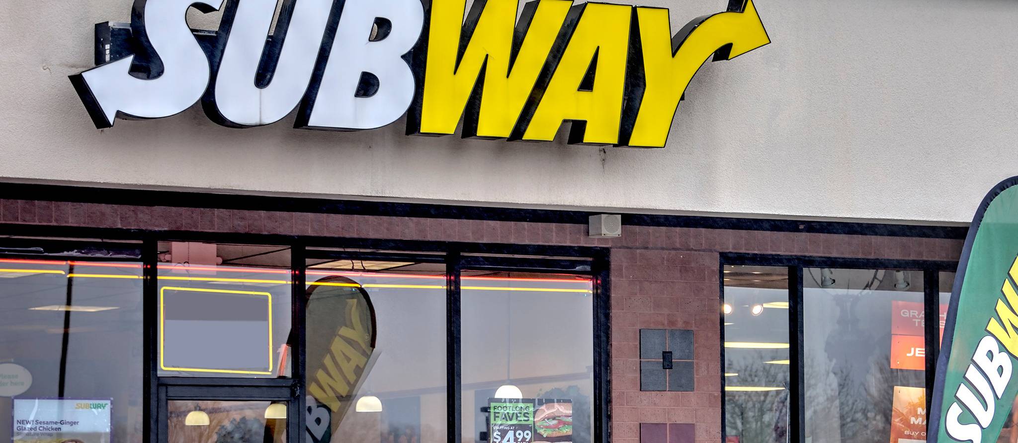 Action collective contre Subway, qui poursuit la CBC