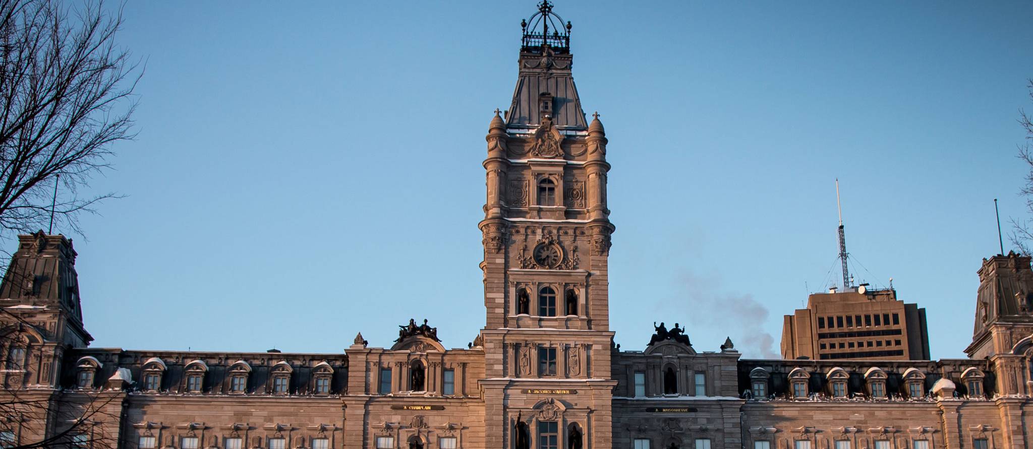 Cotisations réduites au RRQ et au RQAP: les travailleurs économiseront 80$ en moyenne