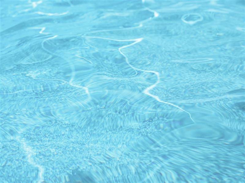 Achat d'une maison et piscine défectueuse : une histoire se rend en cour
