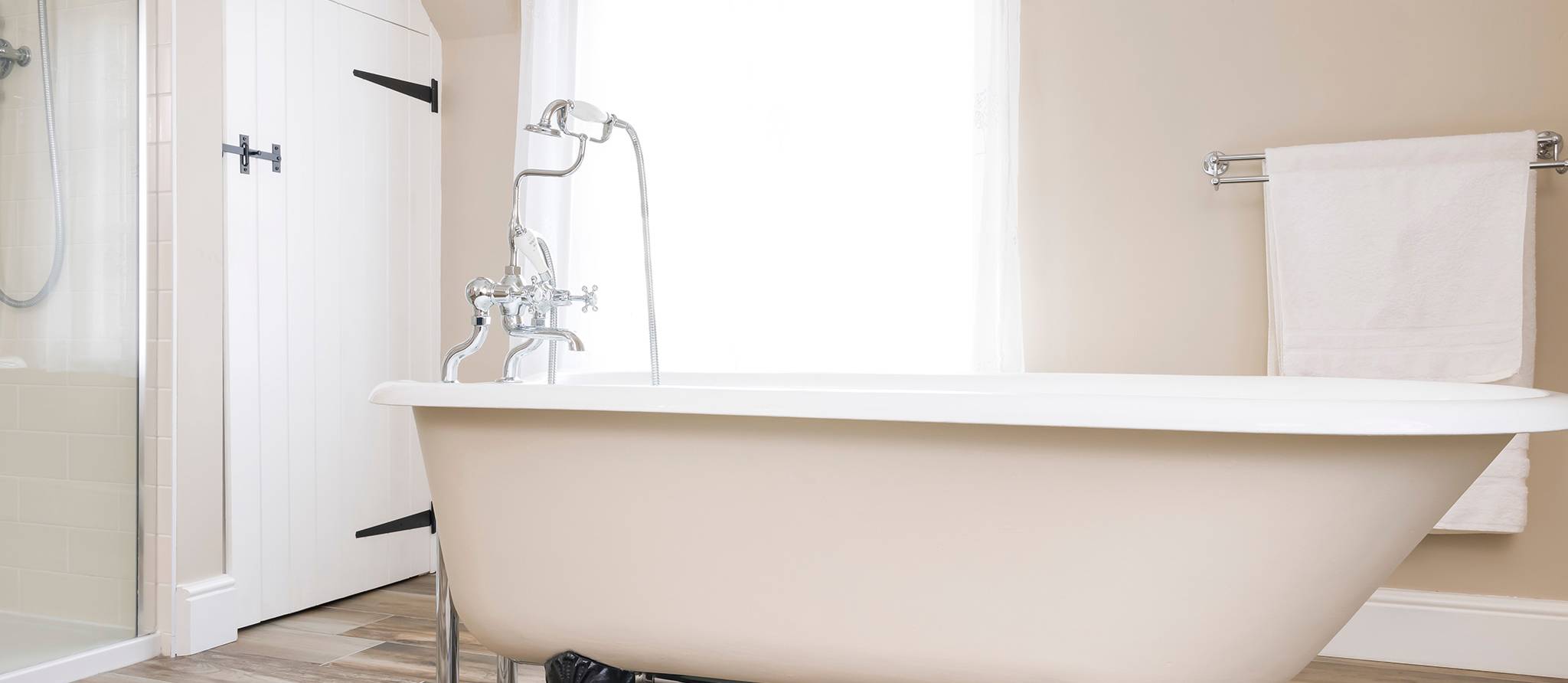 Aux petits soins avec votre baignoire en fonte émaillée
