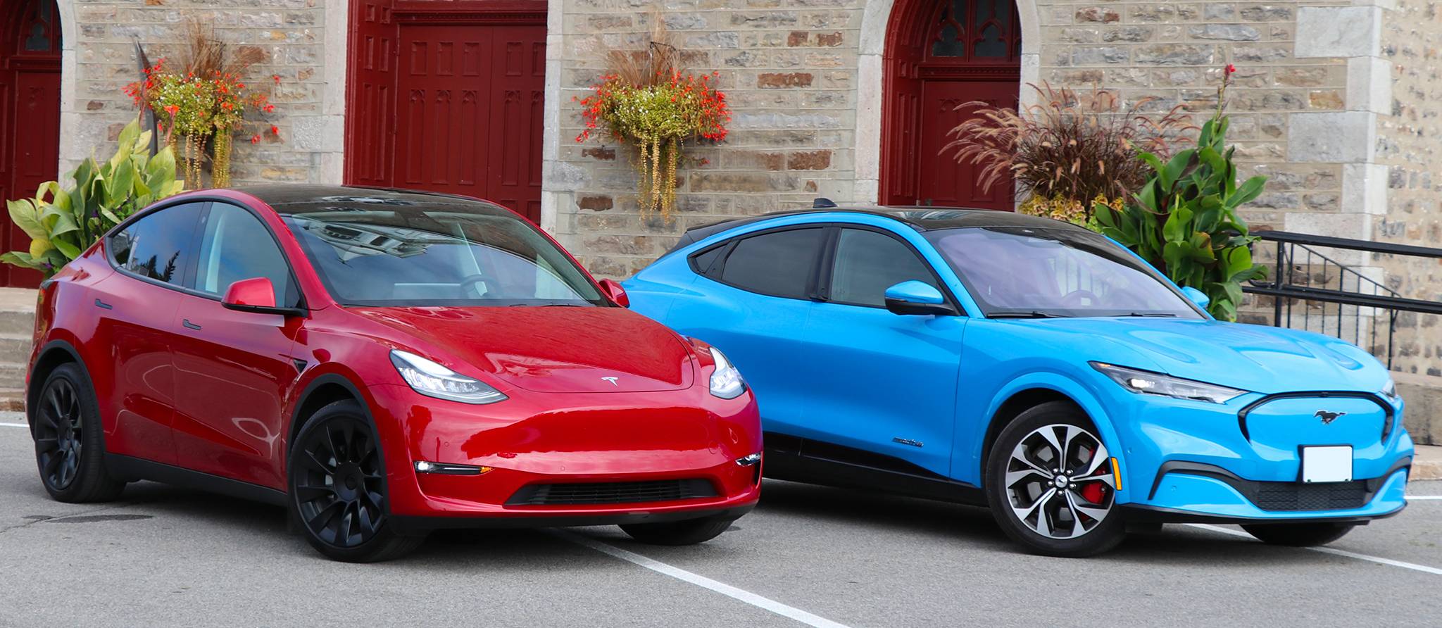 Essai de VUS électriques : Ford Mustang Mach-E 2021 et Tesla Model Y 2021