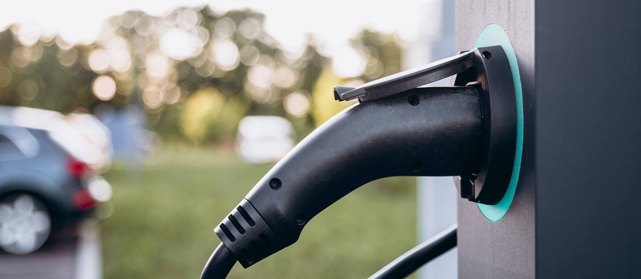 Véhicules électriques: une nouvelle taxe et la fin de passe-droits