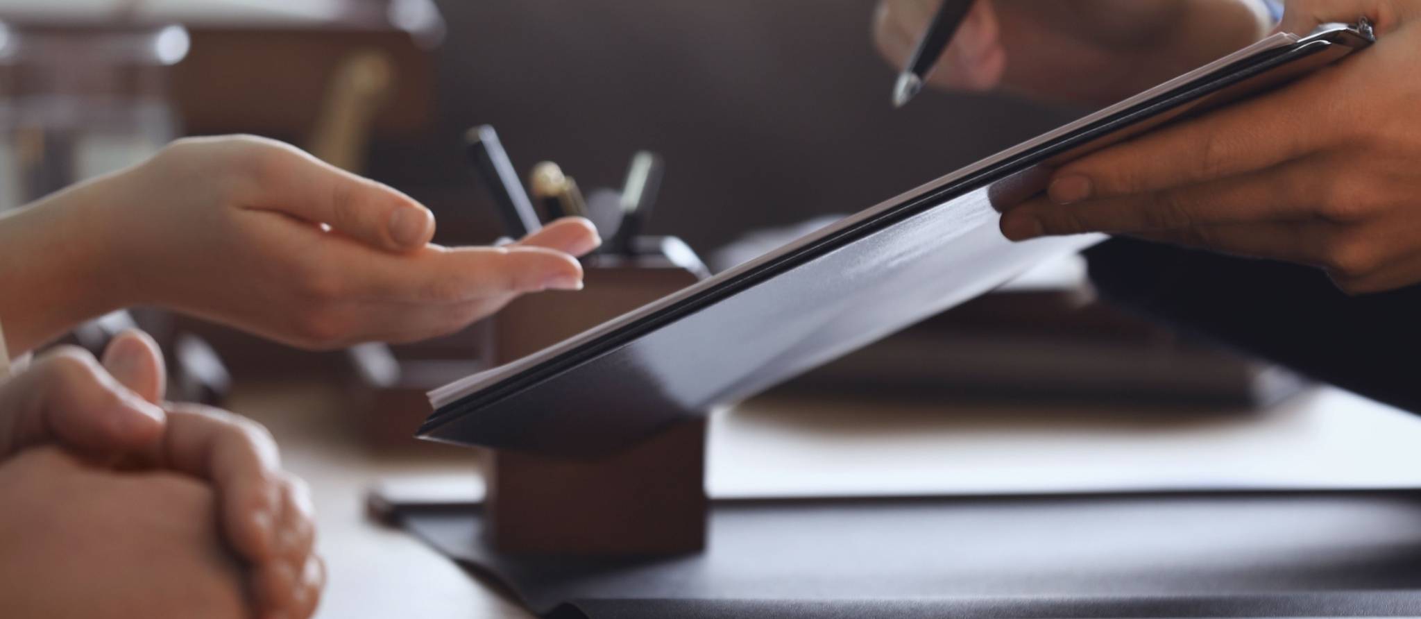 Indispensables, les avocats et les consultants en immigration au Canada?