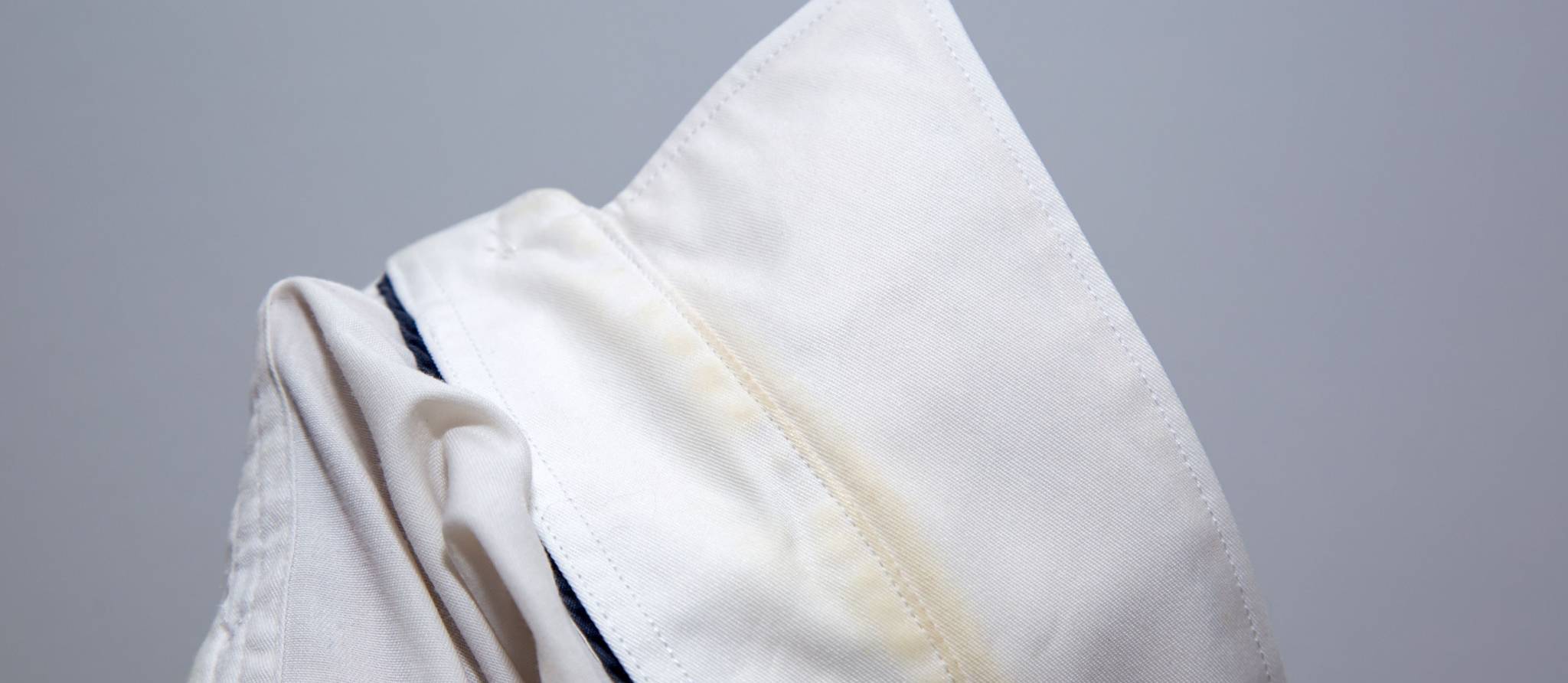 Taches de transpiration : comment (enfin) vous en débarrasser