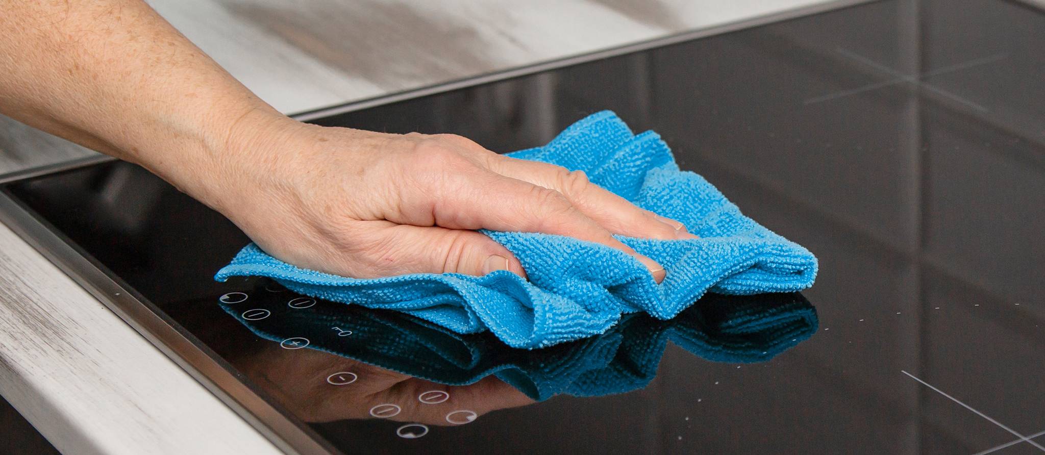 Comment nettoyer les plaques de cuisson à induction et en vitrocéramique