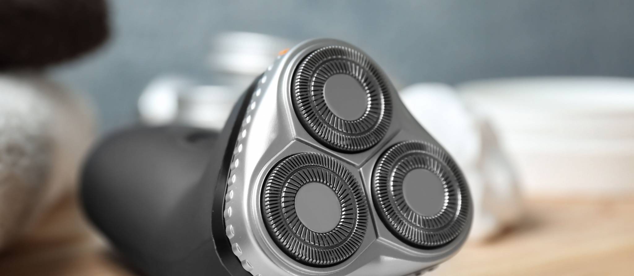 Comment nettoyer et entretenir votre rasoir électrique pour qu’il dure longtemps