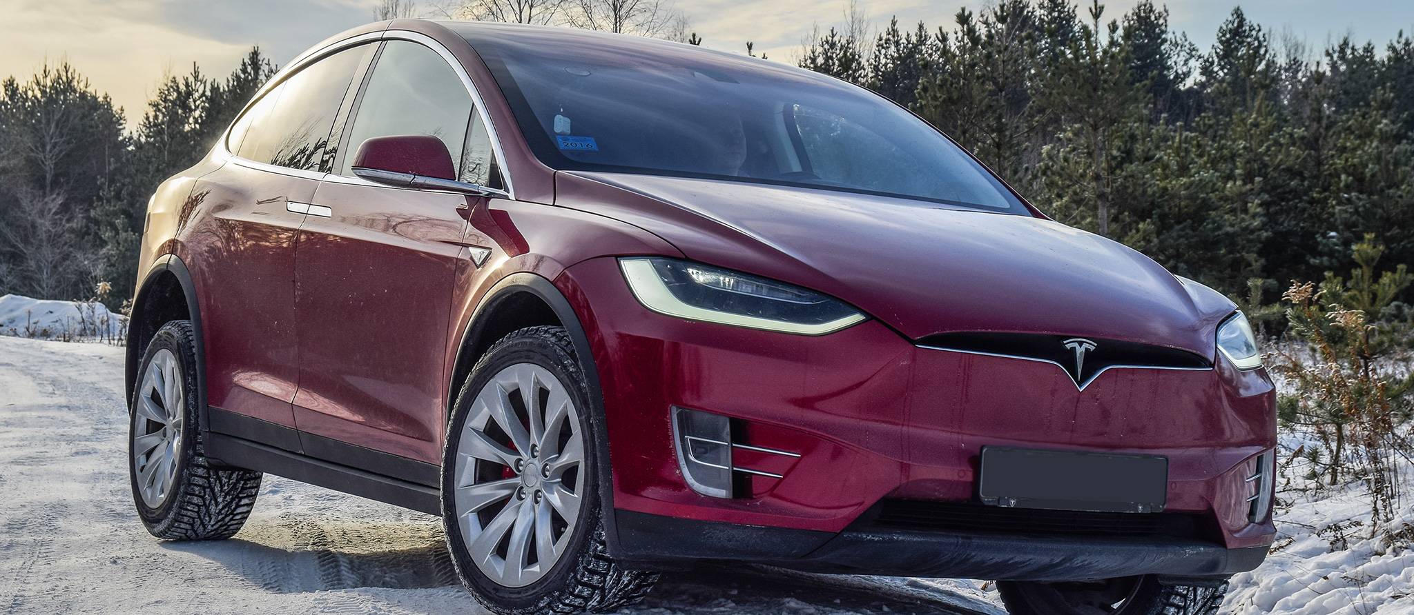 Tesla rappelle plus de 9000 véhicules au Canada