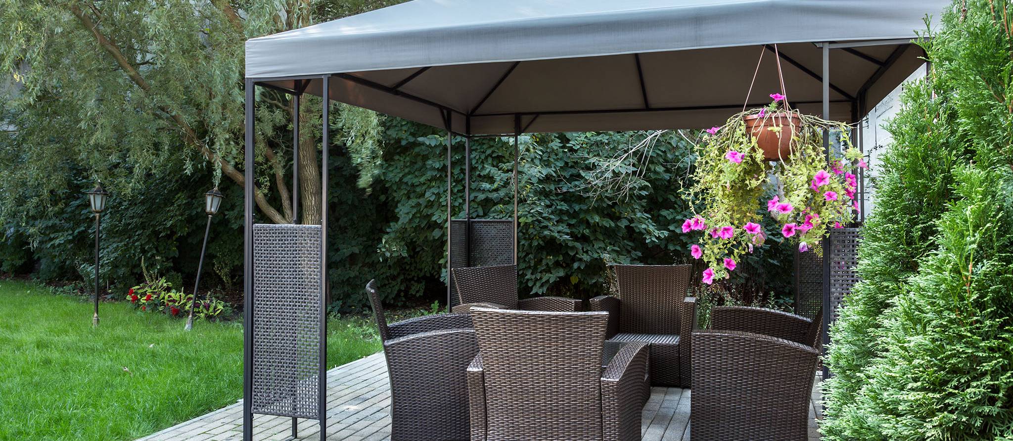 Comment entretenir votre pavillon de jardin