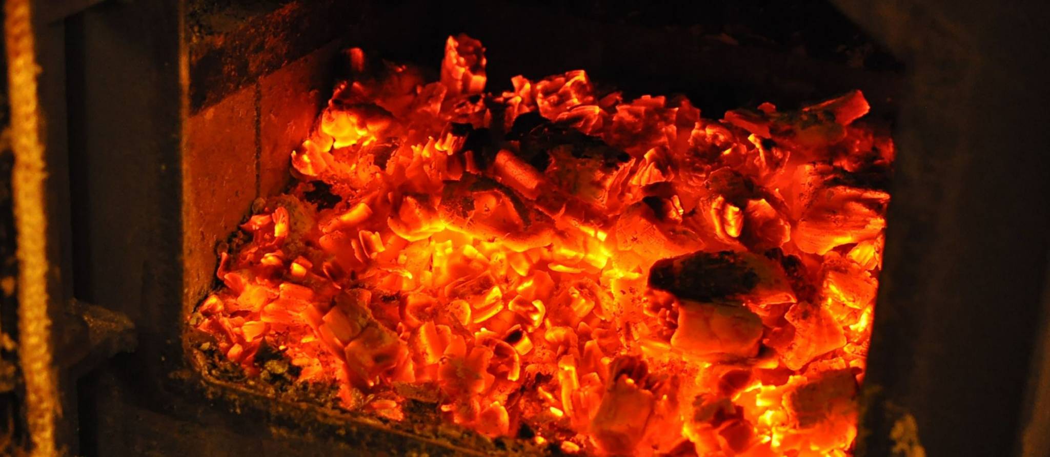 Astuces pour entretenir votre poêle à combustion lente