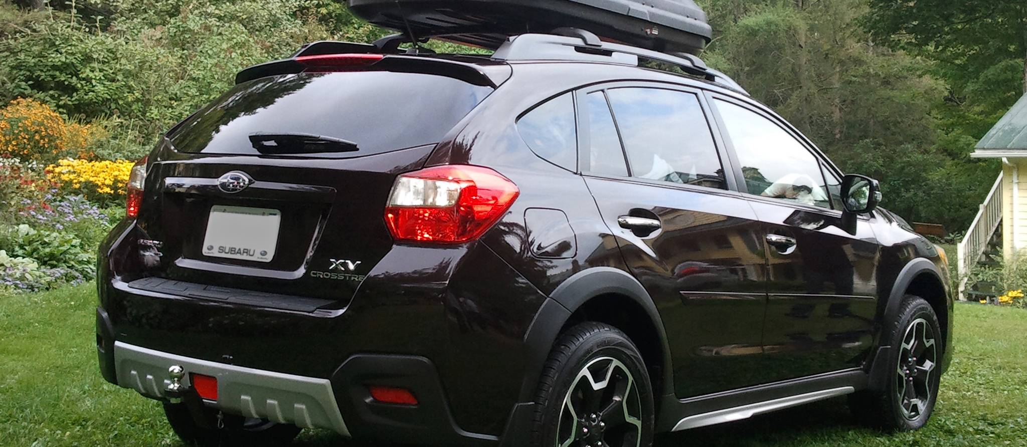 J'ai un Subaru Crosstrek de 10 ans avec 165 000 km au compteur. J’hésite entre conserver mon auto encore deux ans, acheter un nouveau Crosstrek ou passer à un véhicule électrique comme le Kona 2024. Que me conseillez-vous?