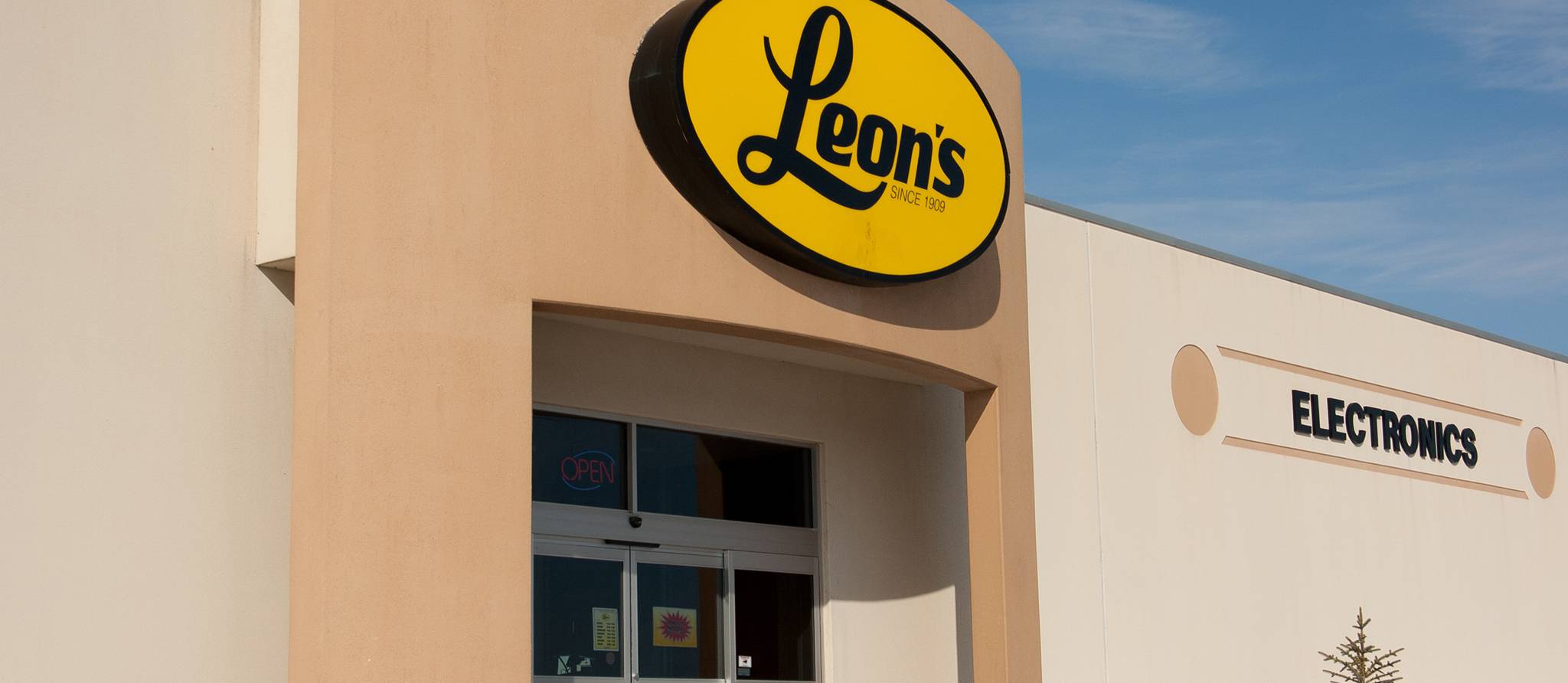 Léon coupable d’avoir trompé ses clients avec ses slogans «Achetez maintenant, payez plus tard»