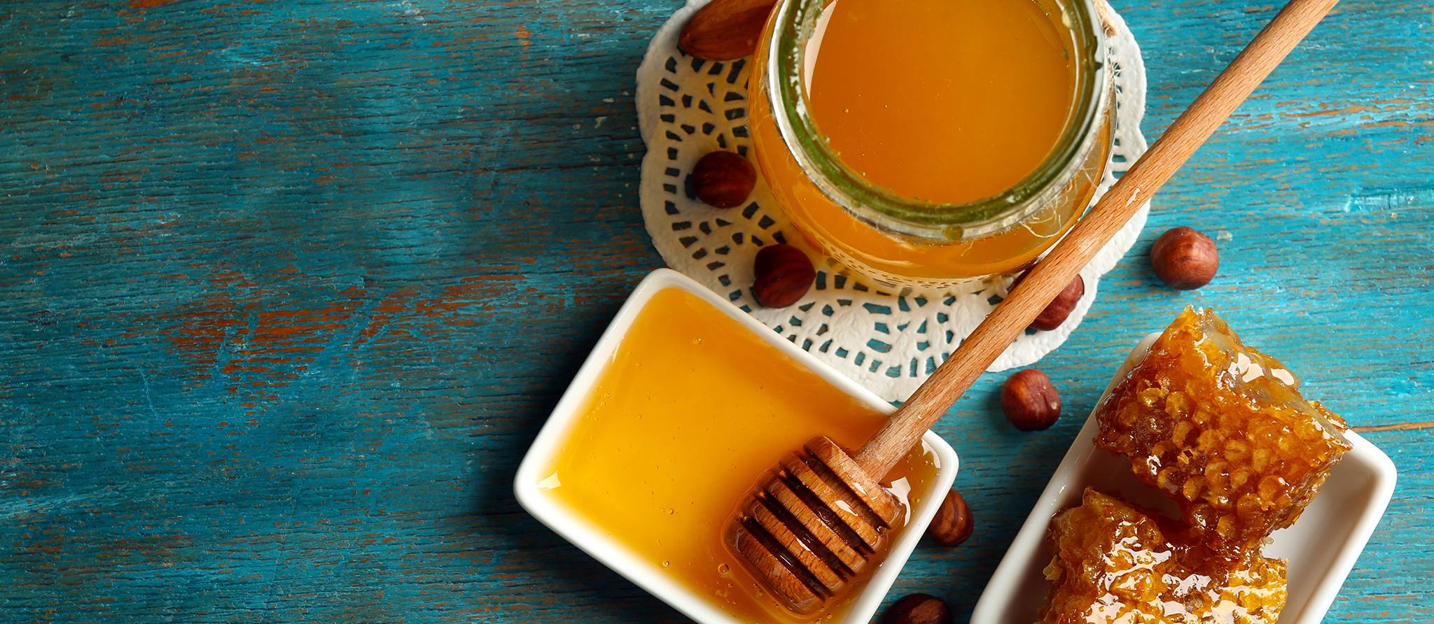 Sucre de table, miel, sucre à glacer, cassonade... Quelle est la différence?