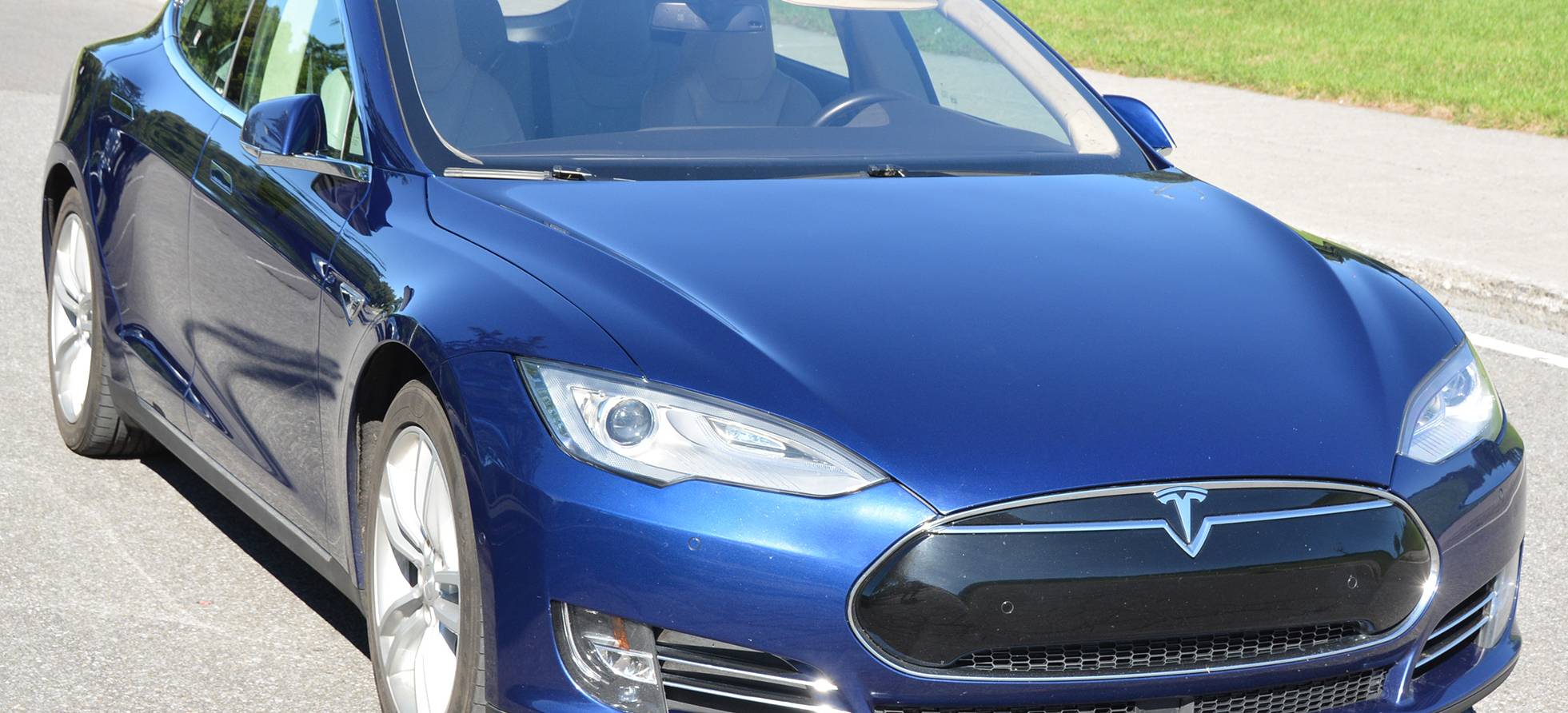 Tesla Model S 2016