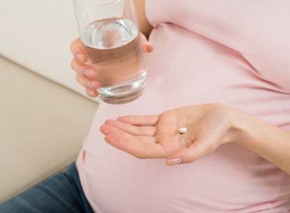 Prendre du Tylenol pendant la grossesse est sécuritaire, selon les obstétriciens canadiens