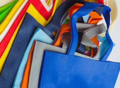 Sacs à emplettes non recyclables : l’action collective suit son cours au Québec