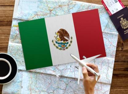 Mexique : vols suspendus et villes confinées