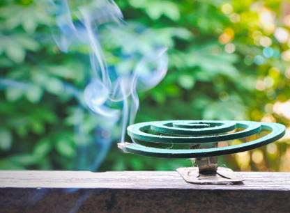 chasse-moustique-terrasse