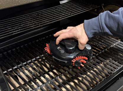 Flash test : le Grillbot, un robot nettoyeur de BBQ