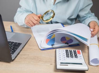 businesswoman-examines-data-office.jpg