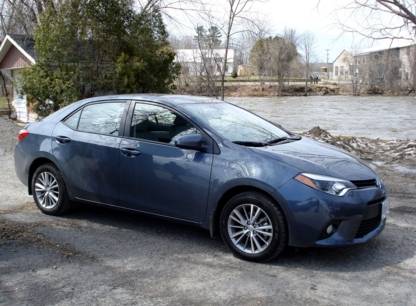 J’ai vu un taux de 9,99 % à l’achat d’une Corolla usagée, alors que la Hyundai Ioniq 5 était offerte en location à 1 ou 2 %. Comment expliquer de t...