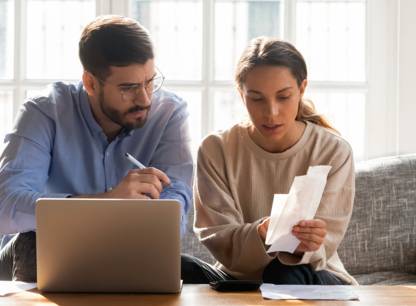 Gestion de l’argent dans le couple: êtes-vous en train de vous tirer dans le pied?